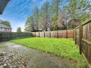 Photo 9- click for photo gallery